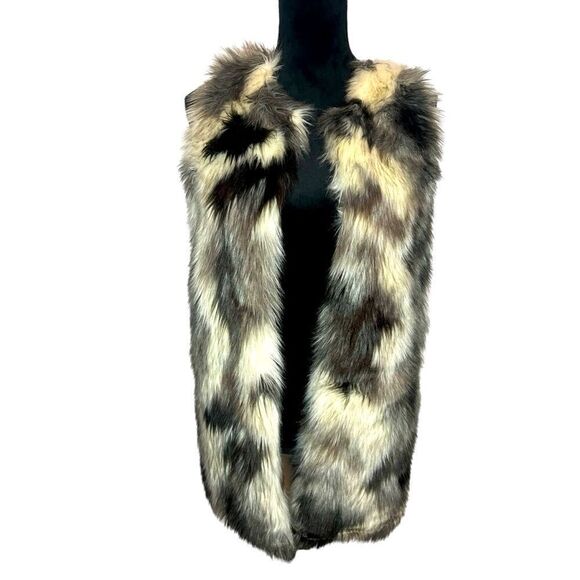 ALMOST FAMOUS FAUX FUR KNIT VEST BLACK/WHITE WOMENS SIZE MEDIUM - Picture 1 of 9